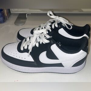 Nike Kids Black and White Sneakers BRAND NEW!